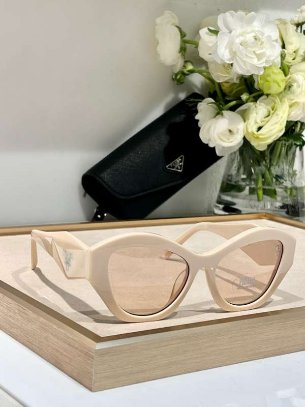 Picture of Prada Sunglasses _SKUfw56610138fw